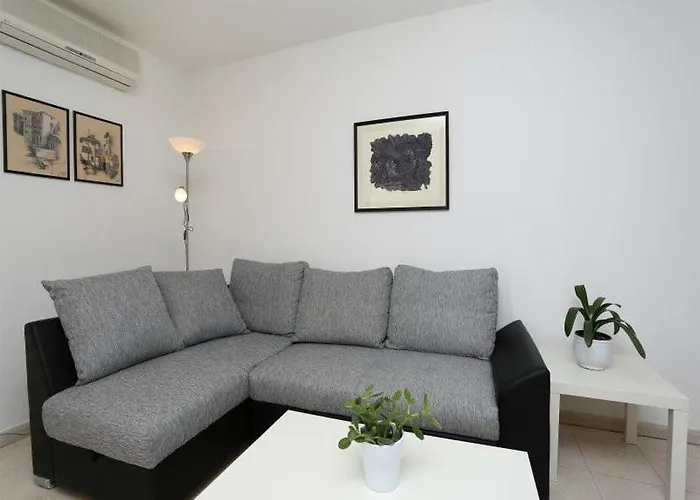 App With Terrace With Sea View,639 Apartment *